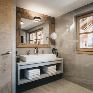 Superior Appartement met Twee Kamers